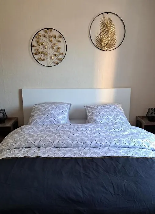 Chambre tout confort-1